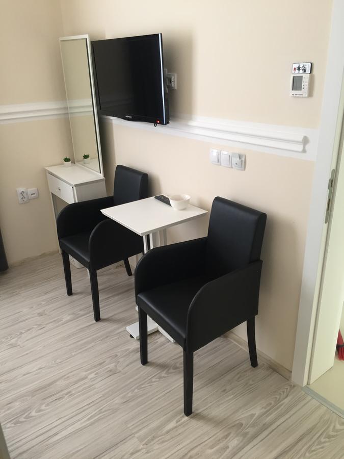 Villa Palace Novi Sad Ngoại thất bức ảnh
